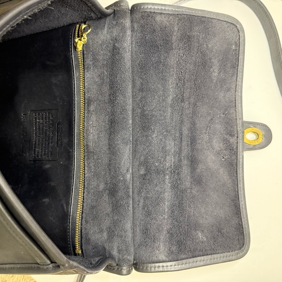 Vintage Black Leather Willis Coach Purse Crossbody Bag - Picture 8 of 16